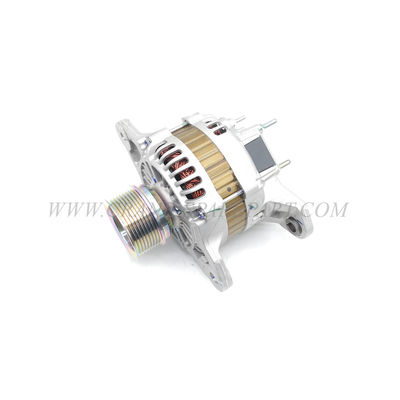 21401675 Crane Engine Parts Alternator With construido en regulador de voltaje